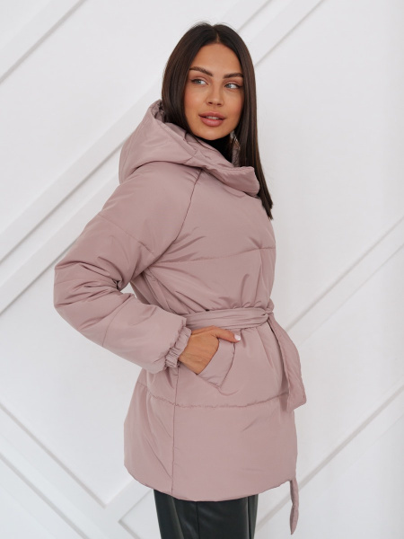 Полупальто женское зимнее с капюшоном, бежево-розовое